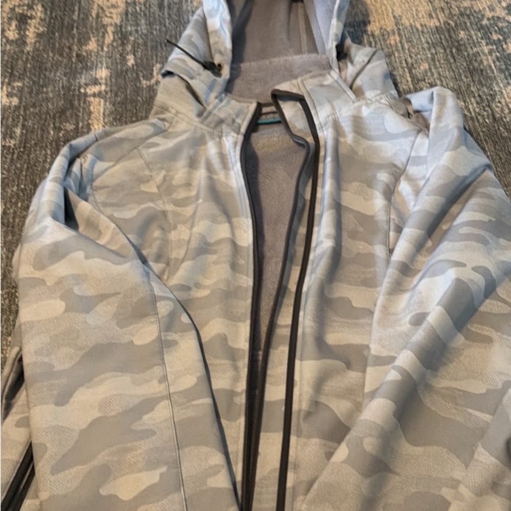 Free Country Gray Camouflage Fleece Jacket